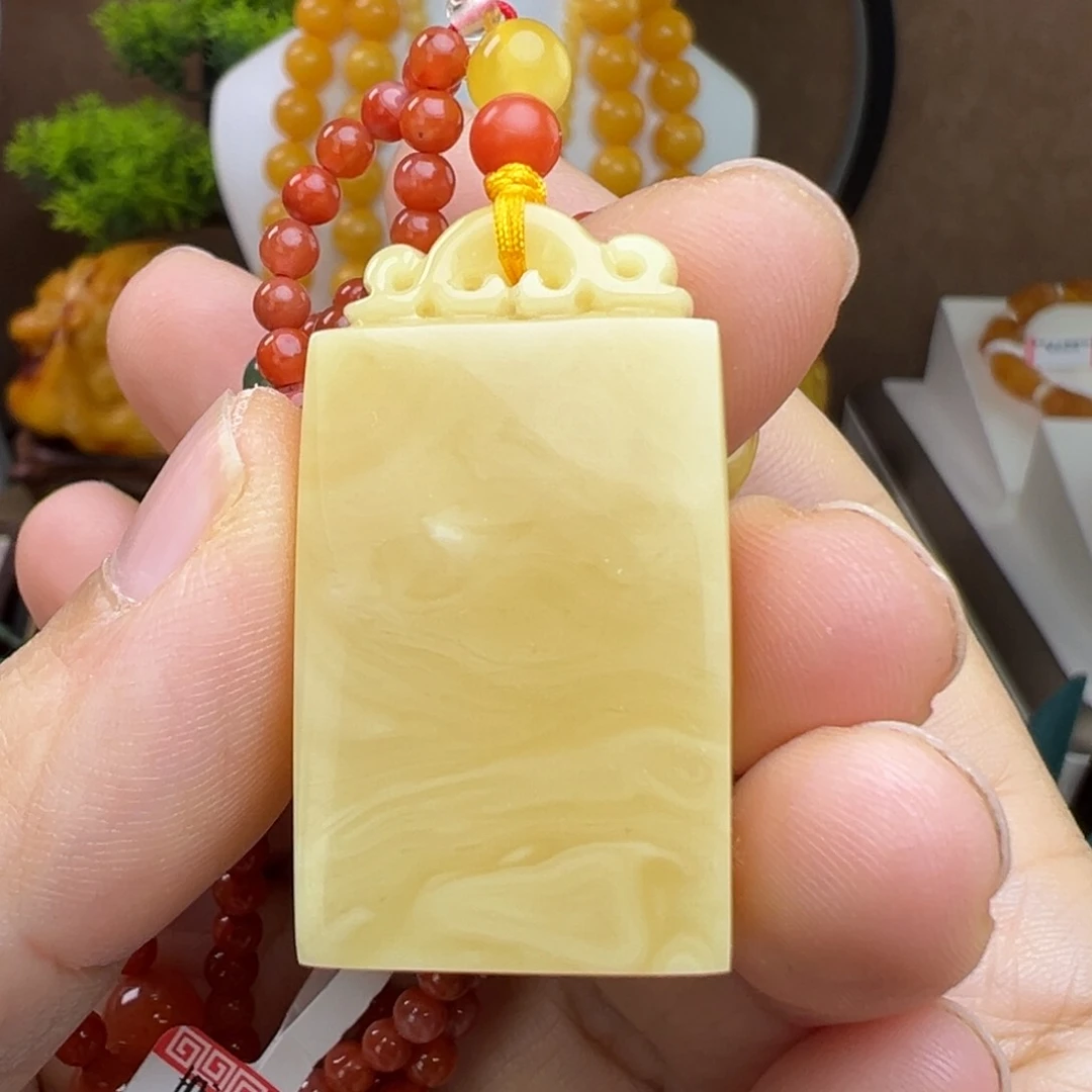 蜜蜡吊坠(赠链)未镶嵌