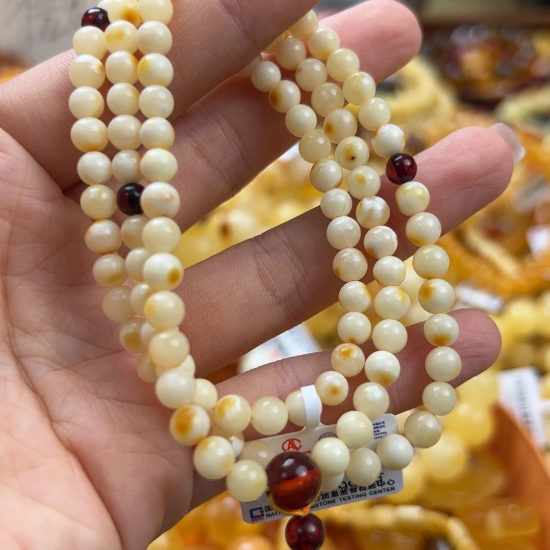未镶嵌琥珀珠宝奇石