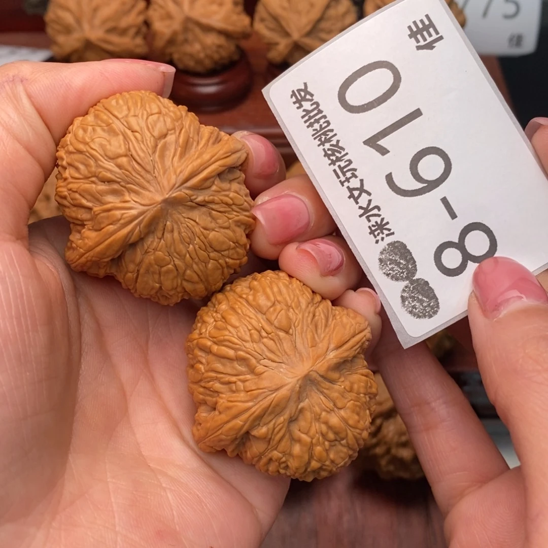 把件文玩核桃41绣球