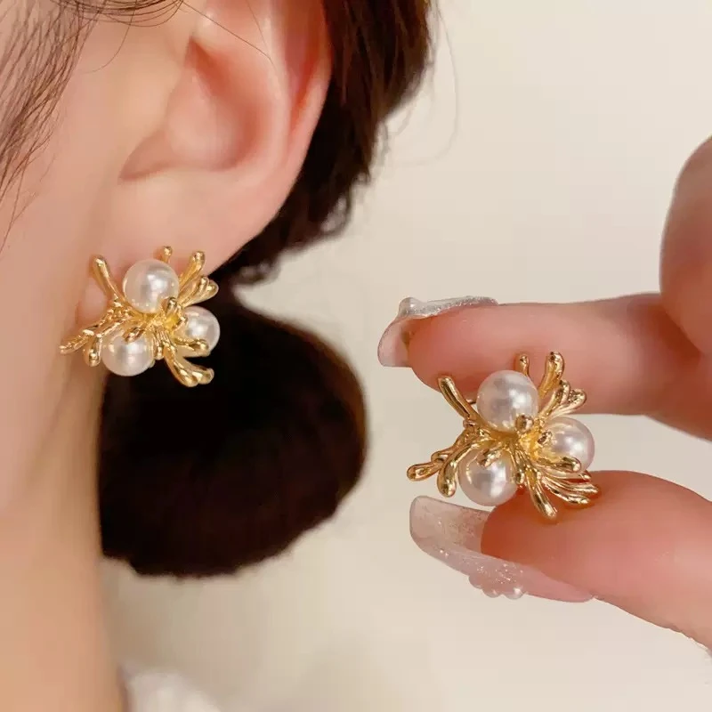 铜合金仿珍珠耳饰 法式轻奢烟花珍珠耳钉气质百搭简约冷淡风耳饰