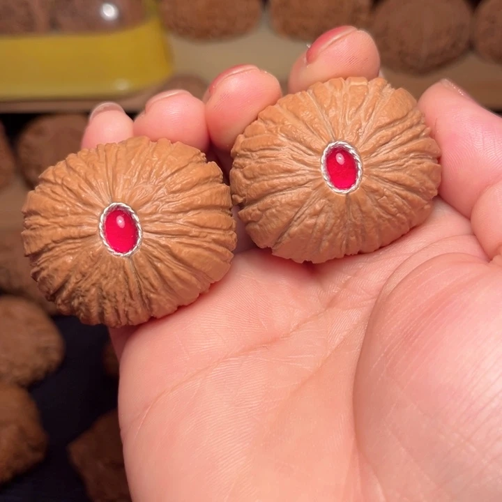 把件文玩核桃猴头元宝39