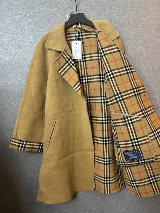 95新 BURBERRY/博柏利 驼色大衣