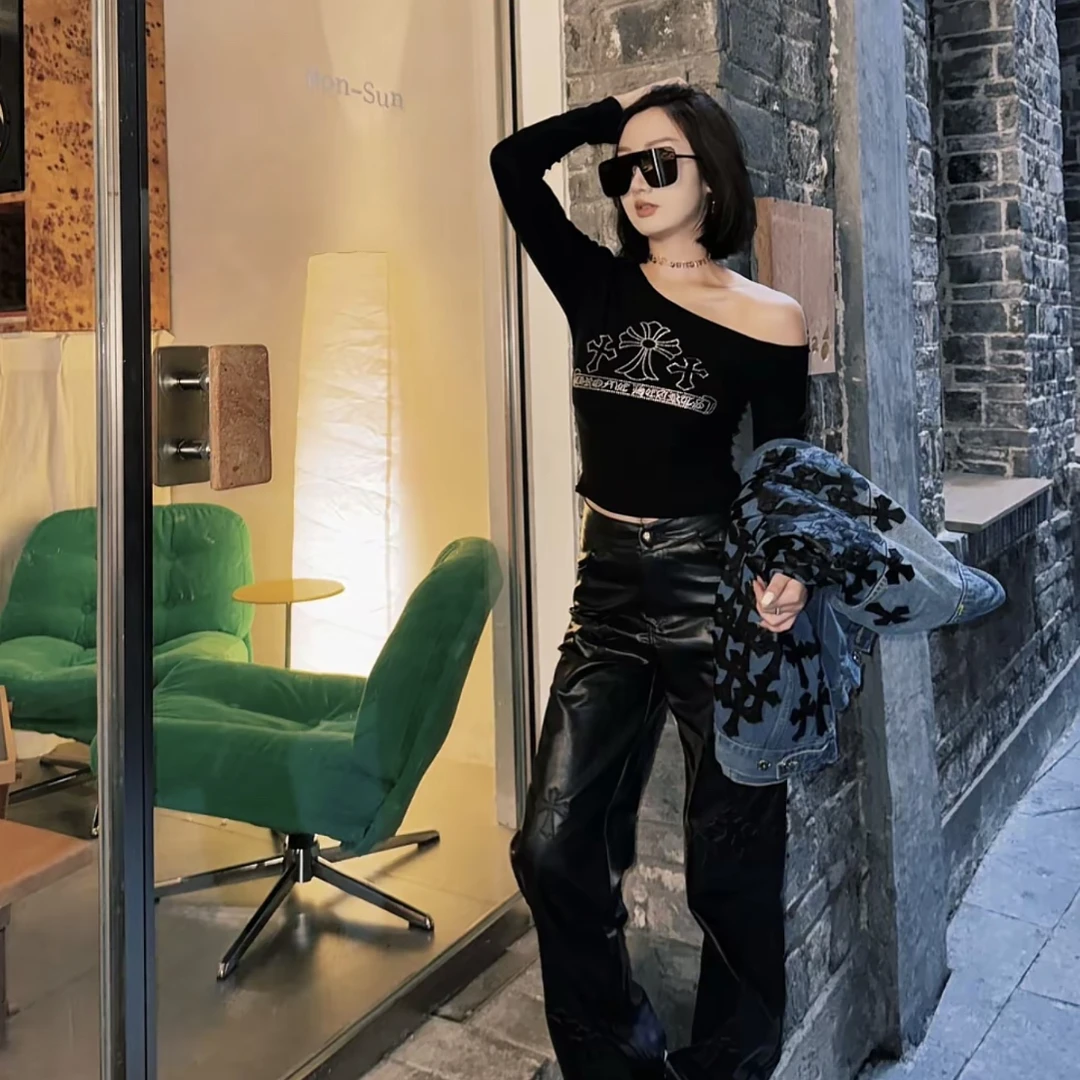 【MDX定制】2025新款直筒显瘦休闲裤软软PU皮裤女十字架长裤黑色