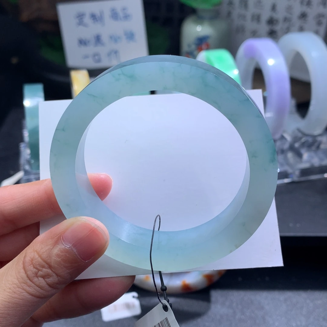 未镶嵌手镯定制翡翠