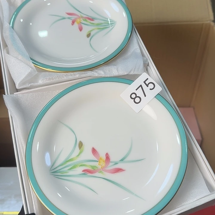 瓷片很好看的中皿