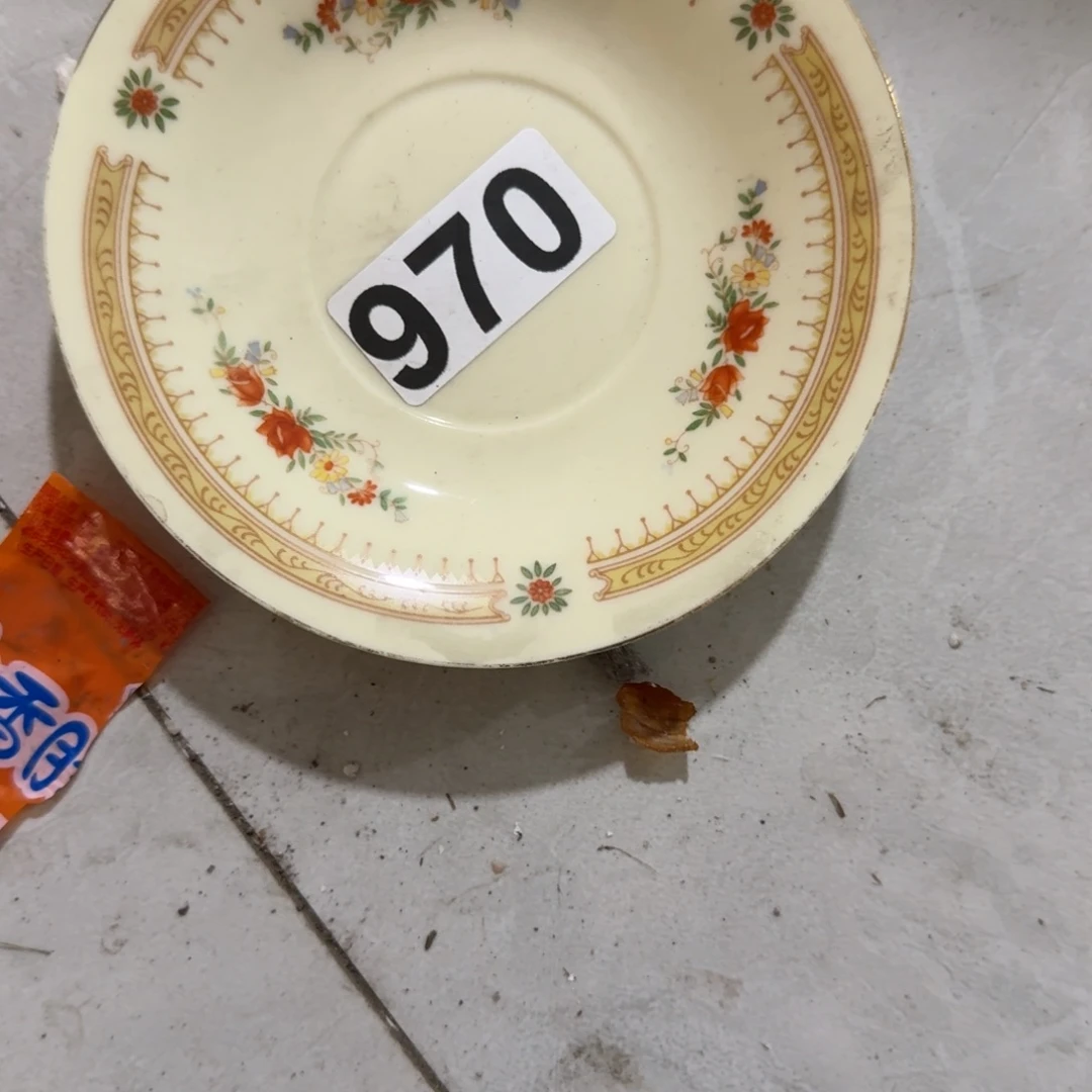 茶盏他还没有走出自己想看电影而