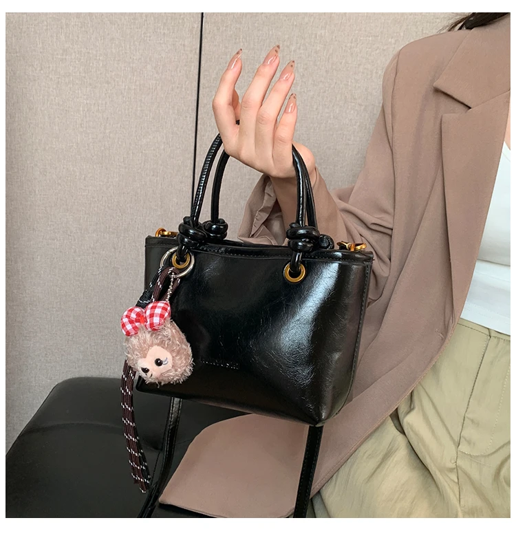 意大利【设计师】2025秋季氛围感包包时尚水桶包复古洋气轻奢斜挎包