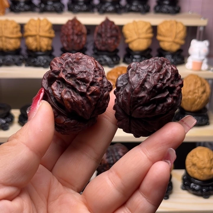 文玩核桃吊坠12w大飞蟾48尺