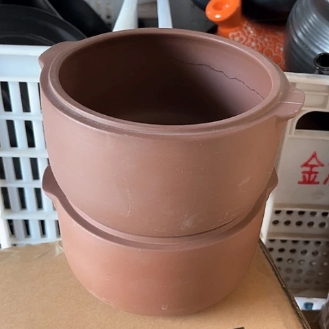 微瑕，不能明火，口径15，高度8，2个无盖紫砂炖盅