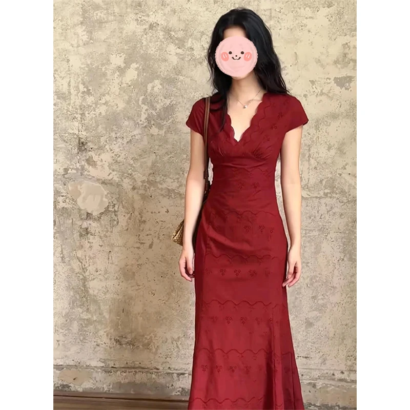 连衣裙女2025夏季新款法式高级感V领短袖气质收腰包臀中长款裙子