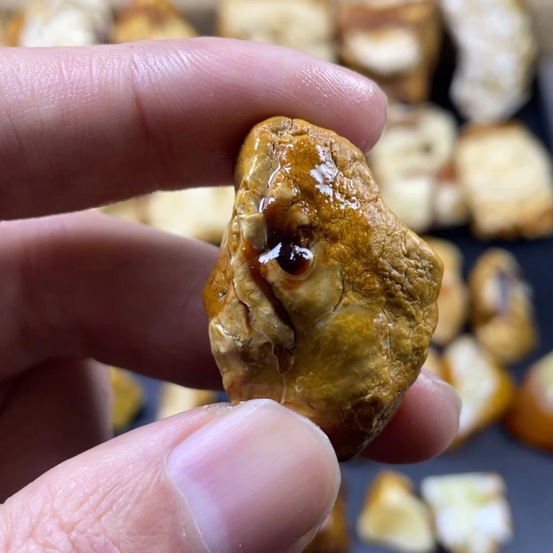 定制琥珀未镶嵌J**n定制