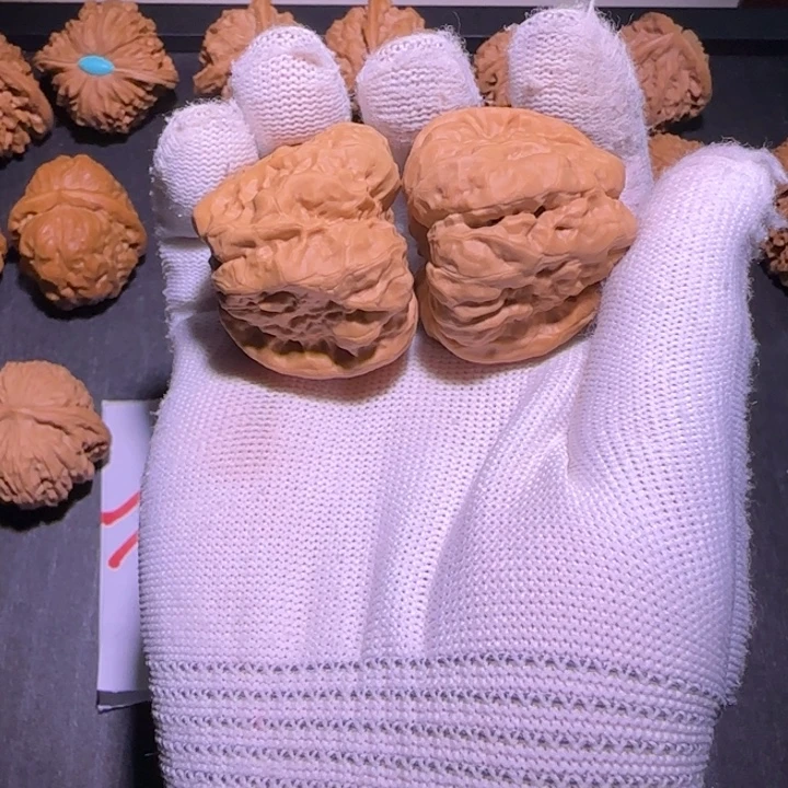 核桃福利蛤蟆头40手把件