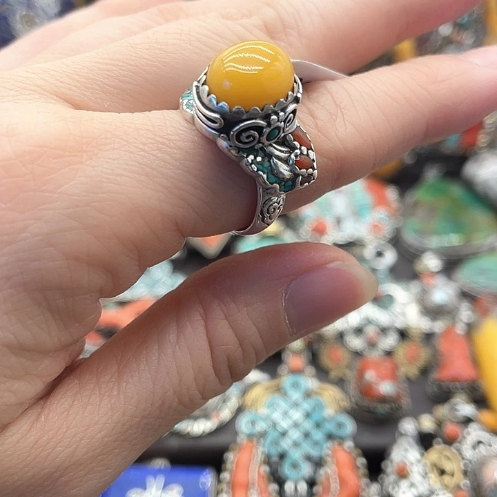 银S925镶嵌蜜蜡戒指