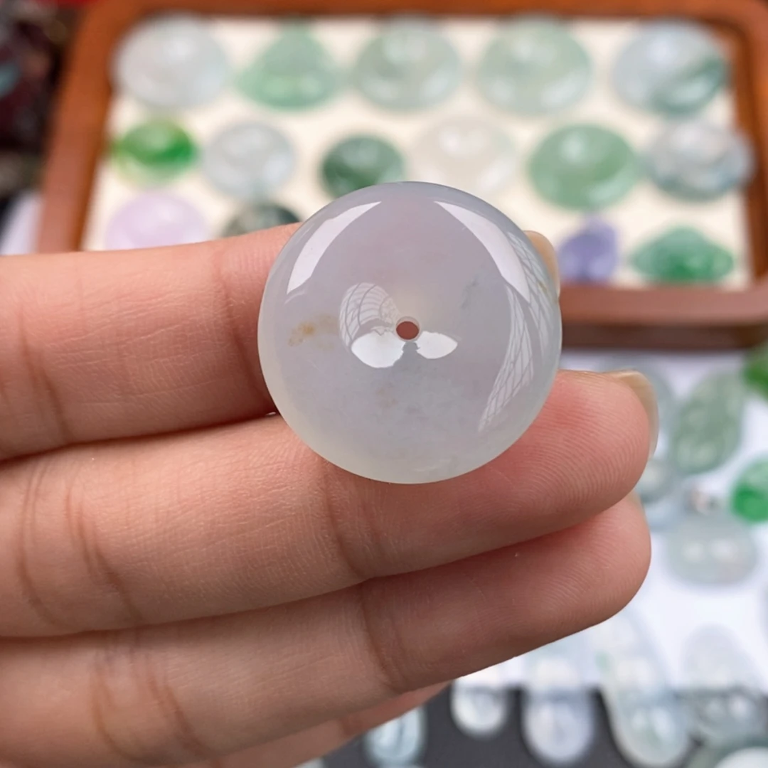 【闪购商品】翡翠颈饰未镶嵌平安扣