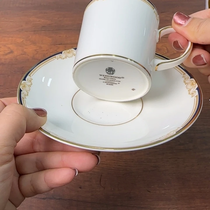 一个陶瓷物件哈哈哈哈