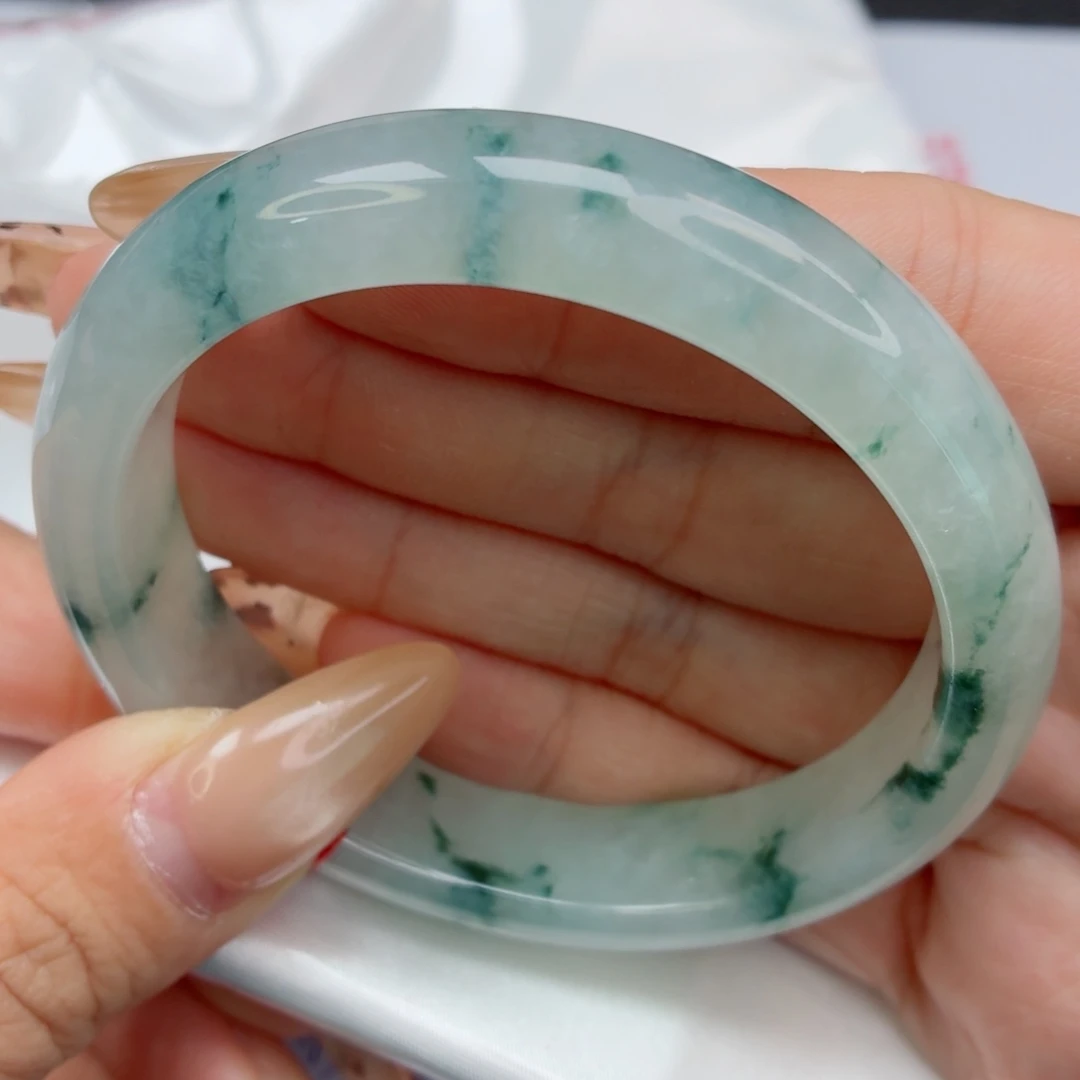 未镶嵌手镯（贵妃镯）翡翠23