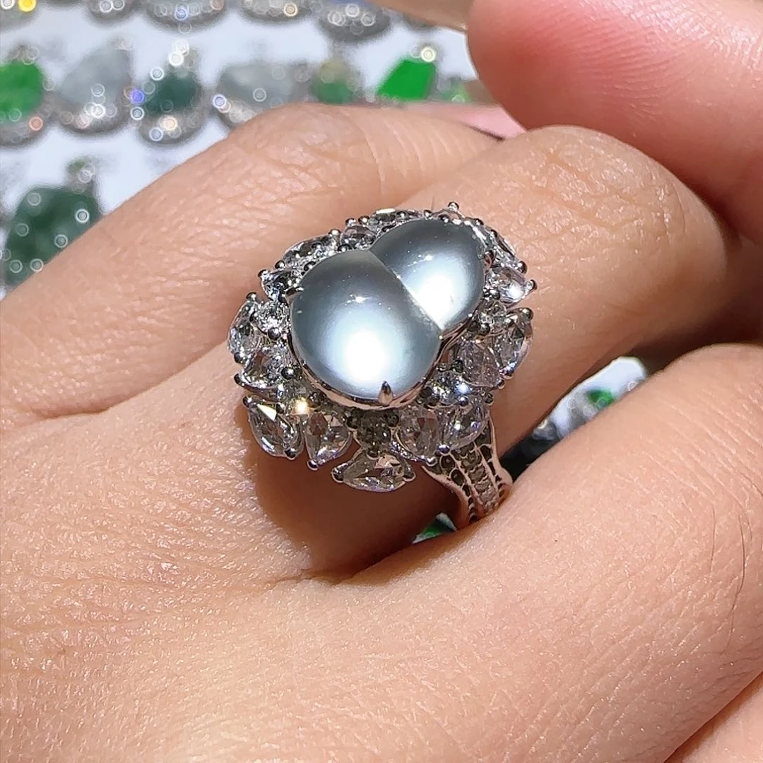 【闪购商品】18K金镶嵌戒指翡翠天然