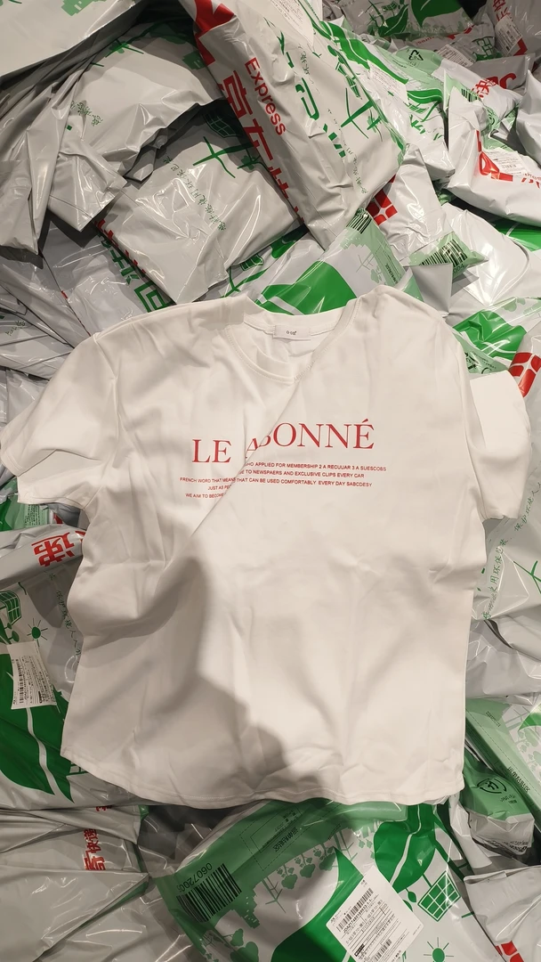 新款圆领字母印花T恤0054