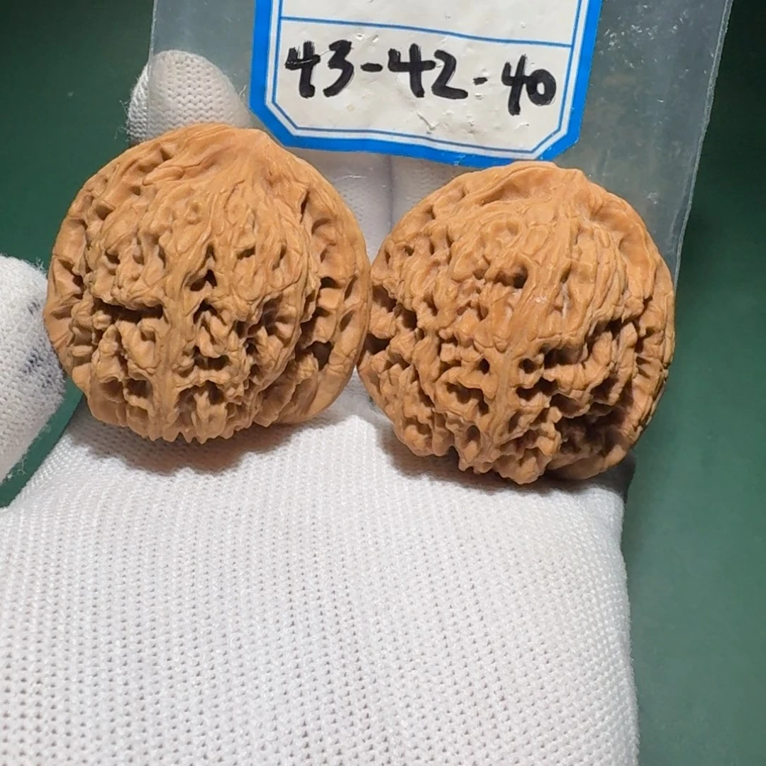 吊坠文玩核桃54号万字