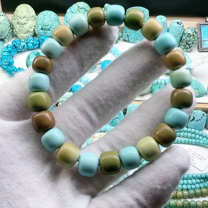 绿松石配饰未镶嵌