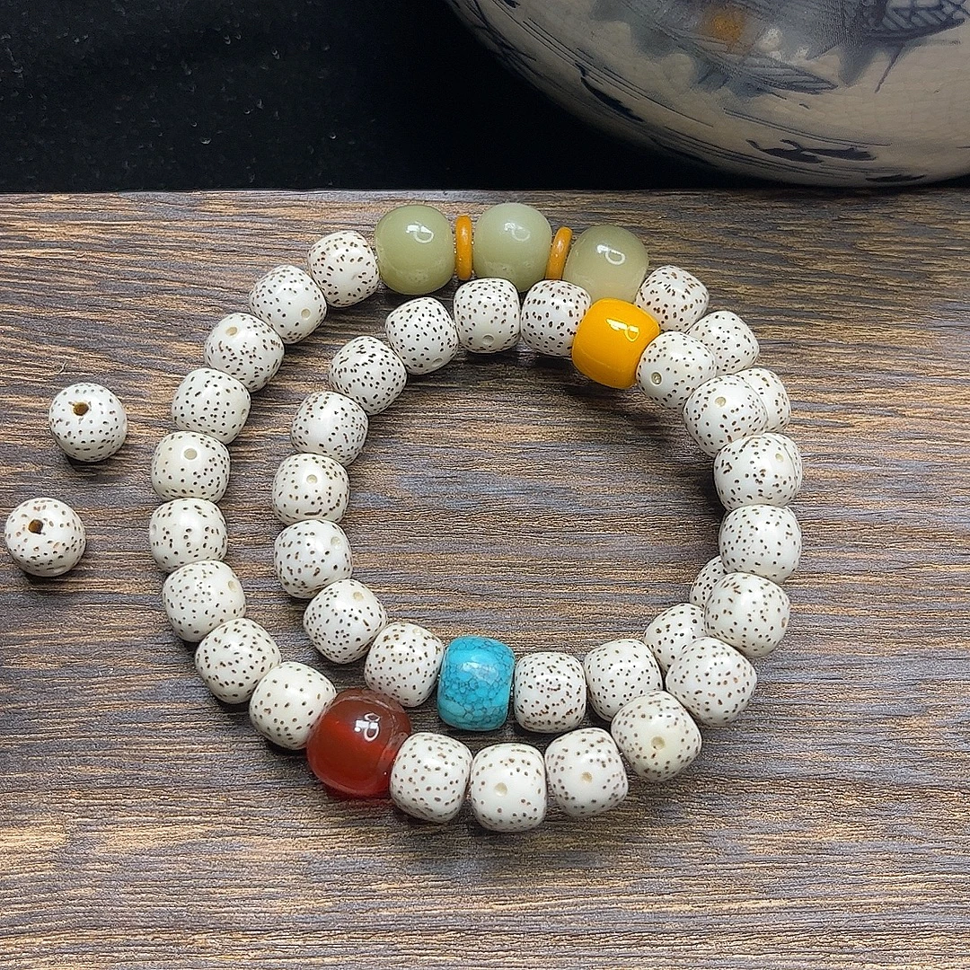 海南星月菩提 男女情侣单圈双圈高密顺白文玩佛珠 尺寸9*8mm