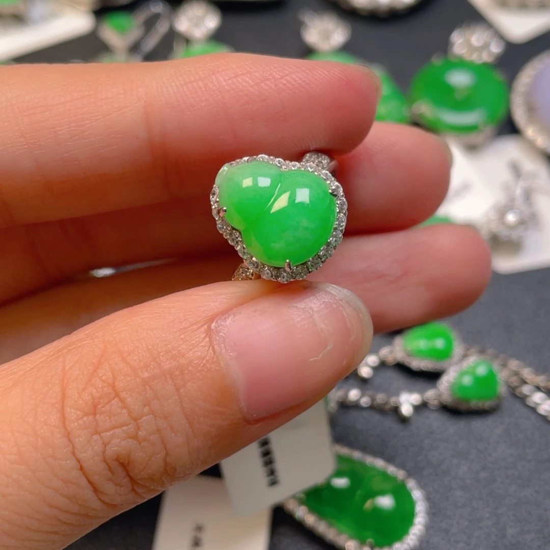 翡翠银S925镶嵌颈饰