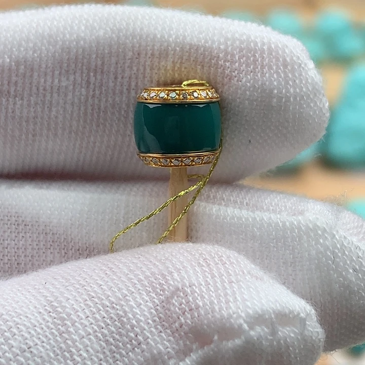 绿松石18K金镶嵌珠宝奇石