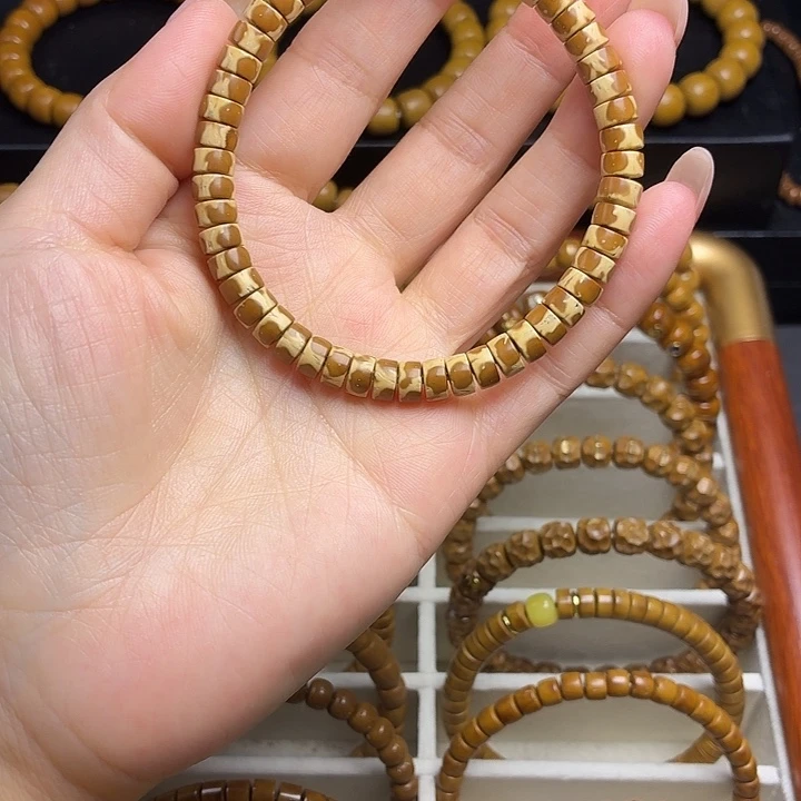 紫金鼠手串微瑕花鼠药片6.7