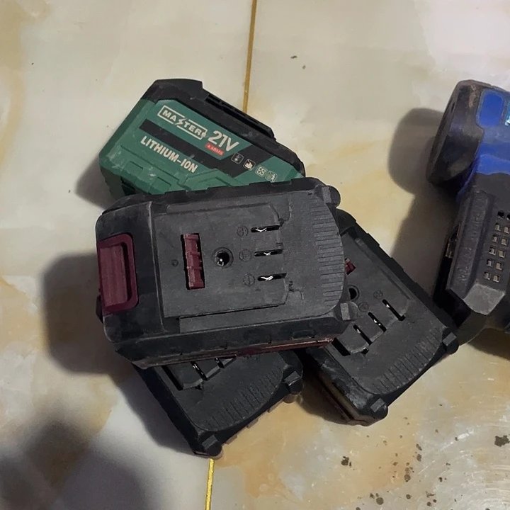 15节二手电池，A3款插脚，一个