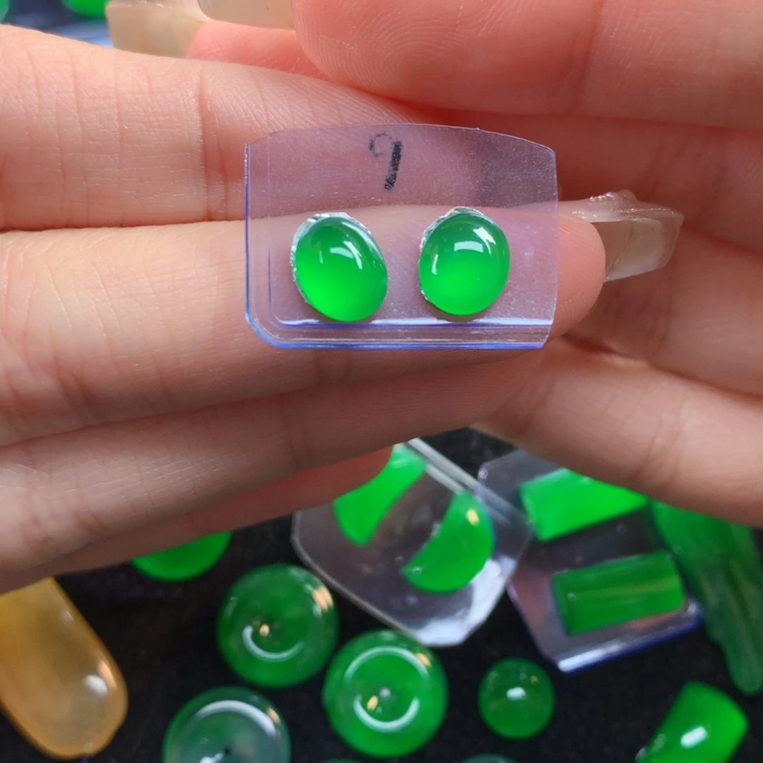 翡翠裸石7.5/5.8/4.1