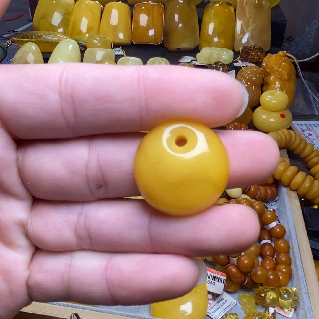 琥珀未镶嵌裸石蜜蜡