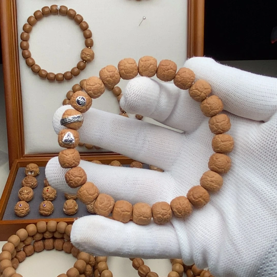 猴头核桃手串1*_饕餮