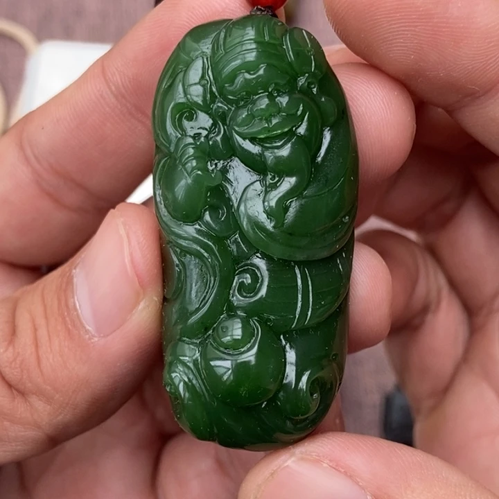 龍***和田玉未镶嵌颈饰