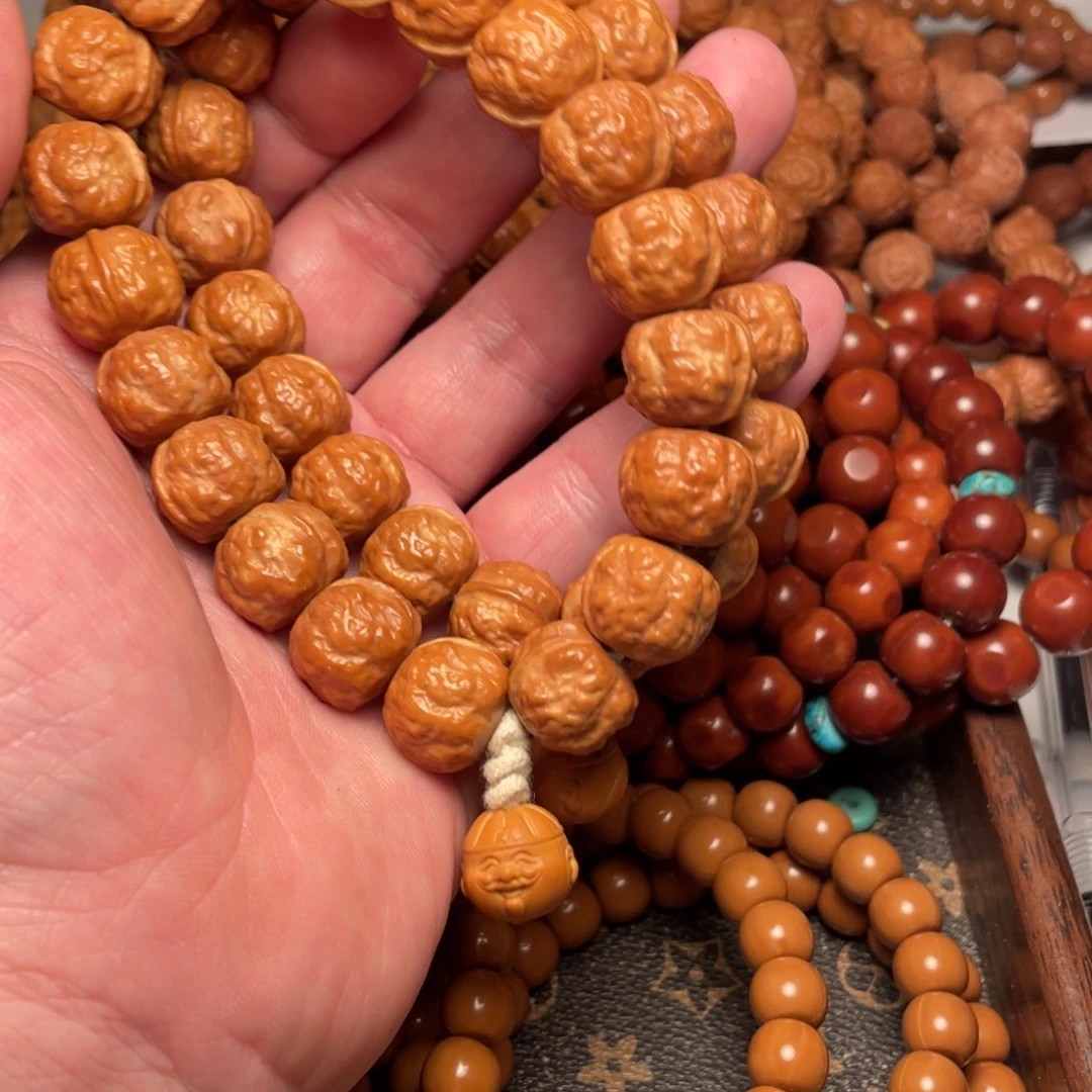 萱***宝崖柏猴头核桃1234