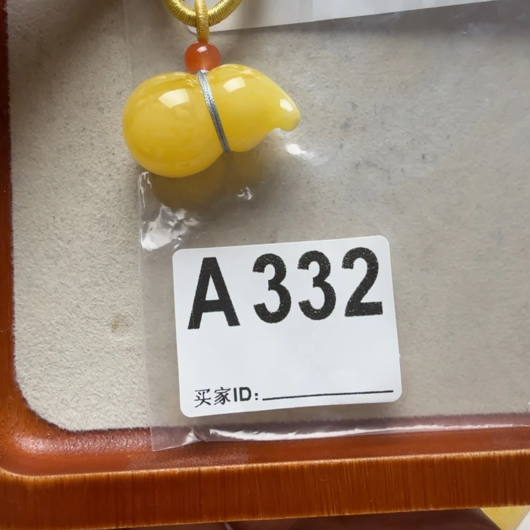 未镶嵌颈饰琥珀琥珀蜜蜡吊坠项链