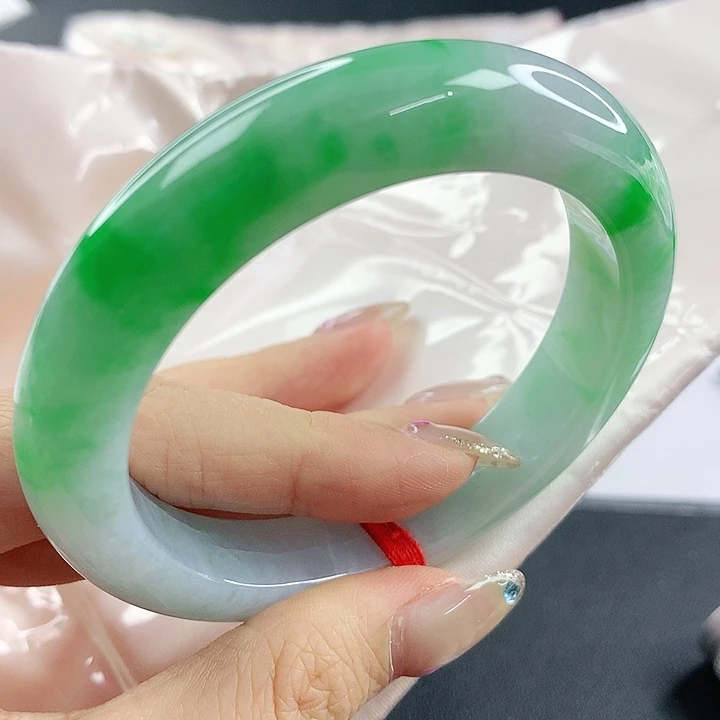 未镶嵌手镯翡翠，870