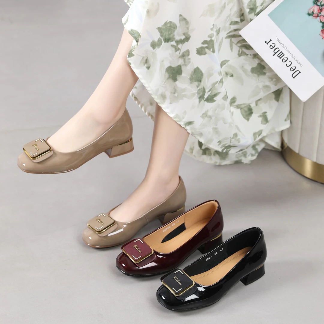 8117-20真皮漆皮时尚方扣设计舒适粗跟通勤休闲百搭女鞋