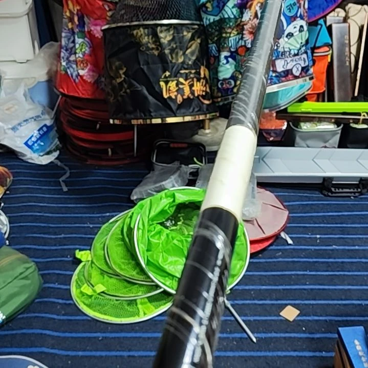 波纹鲤鱼63发一个鱼竿