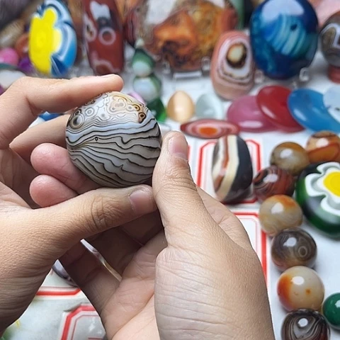 玛瑙/玉髓颈饰未镶嵌