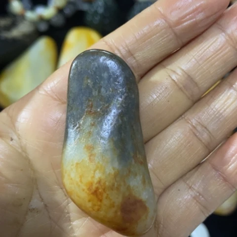 和田玉（糖玉）未镶嵌挂件