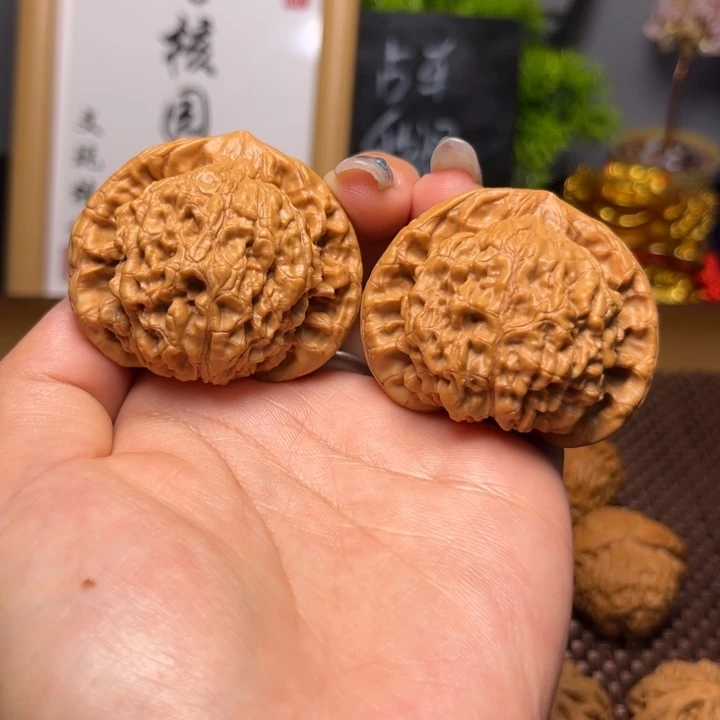 文玩核桃吊坠49尺大官帽4