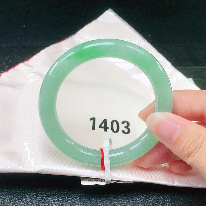 未镶嵌手镯翡翠翡翠手镯