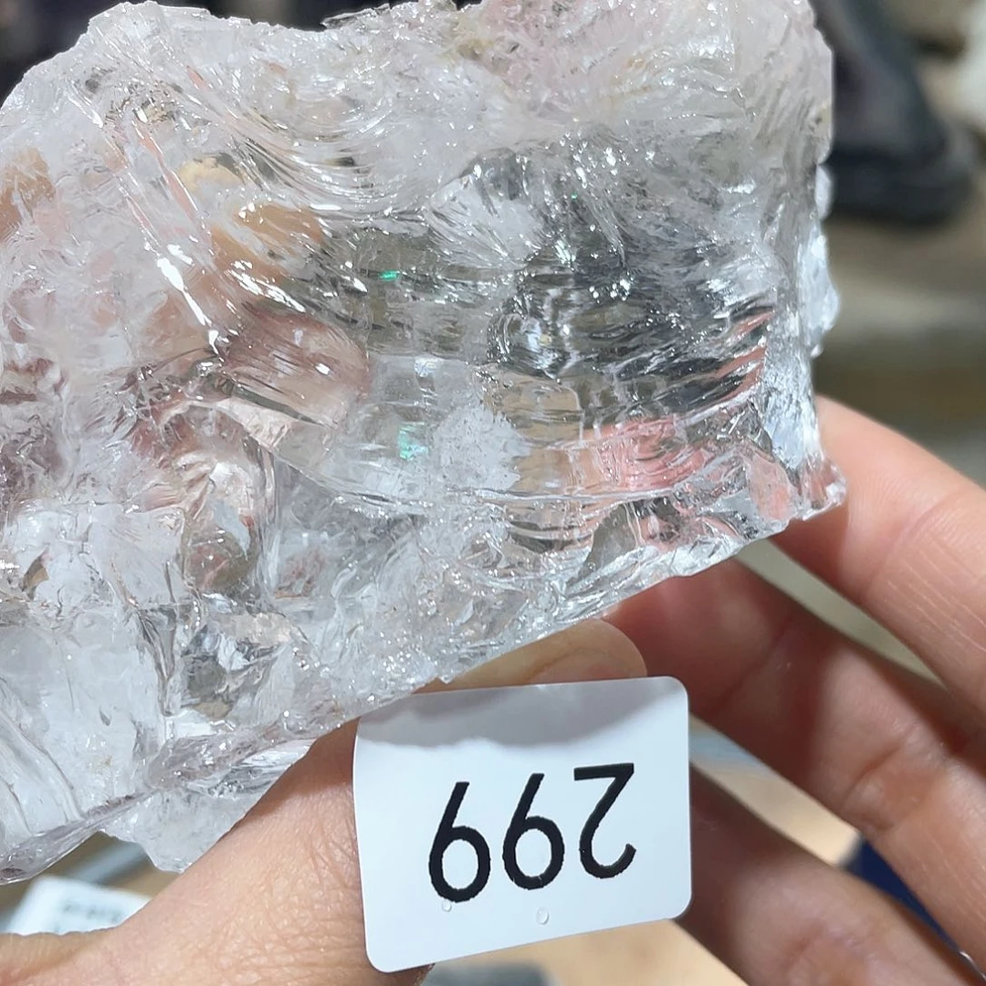 水晶摆件……未镶嵌