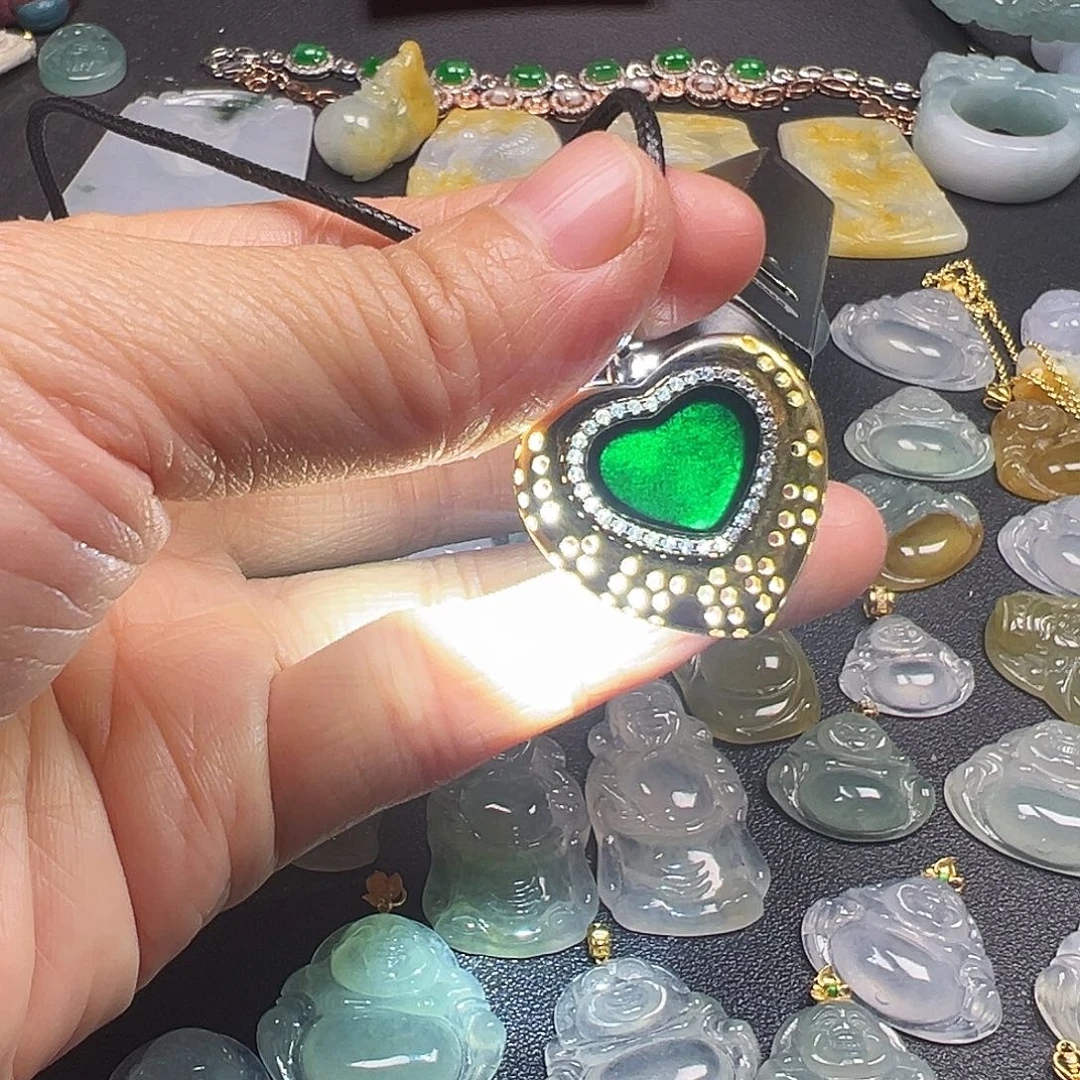 翡翠银S925镶嵌颈饰墨翠