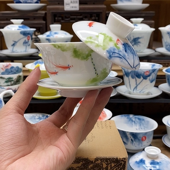 手绘五彩荷花悬停盖碗150cc釉下彩微瑕福利款