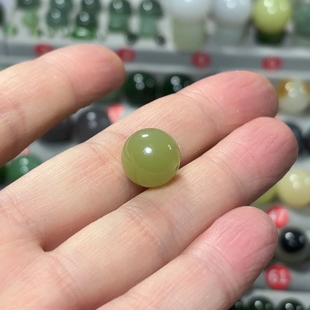 未镶嵌和田玉挂件新**一珠子