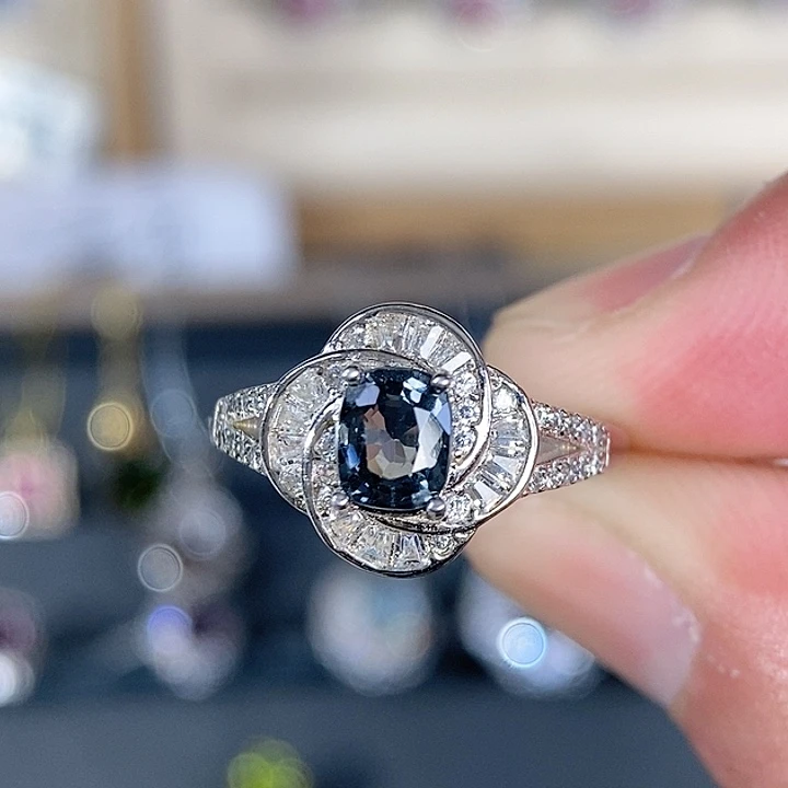 尖晶石戒指银S925镶嵌