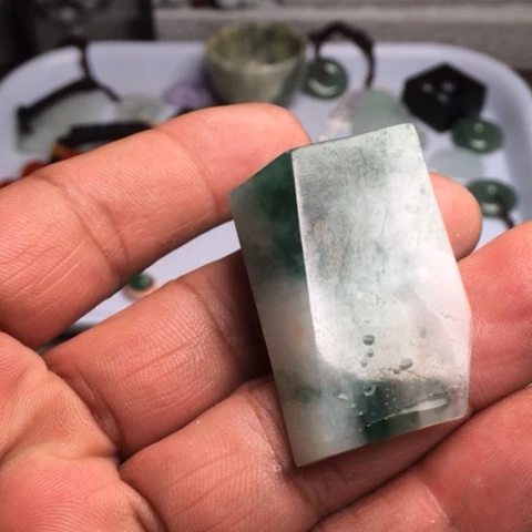 翡翠散珠天然翡翠手牌