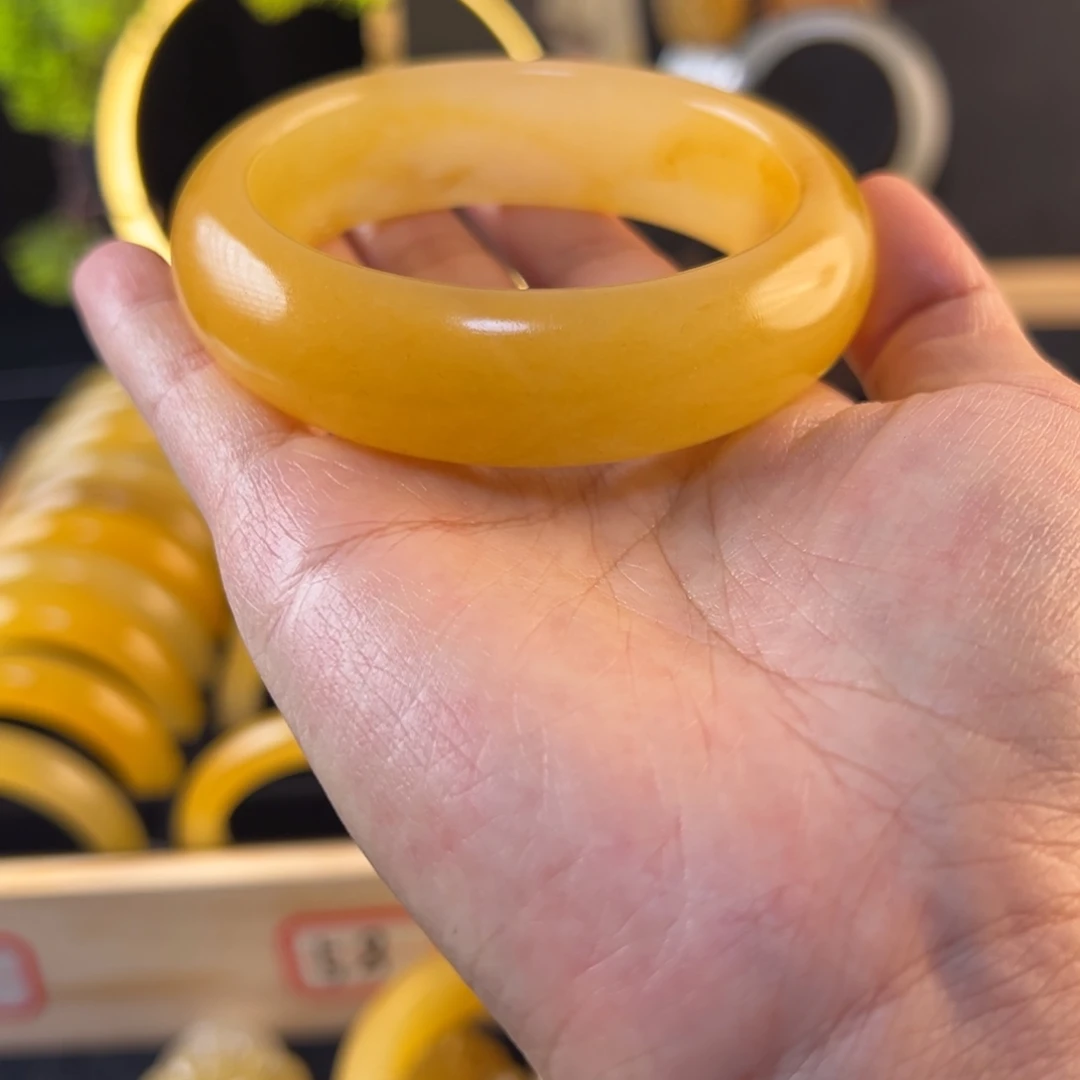 旧***雨石英质玉合金手镯鸡油黄 手镯03