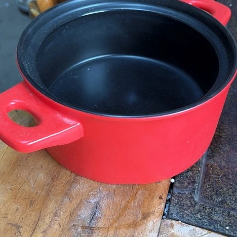 微瑕，明火，口径20高度9里面有颗粒，044